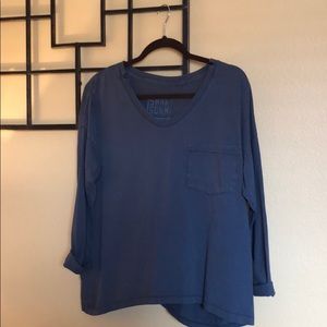 Long sleeve gray top